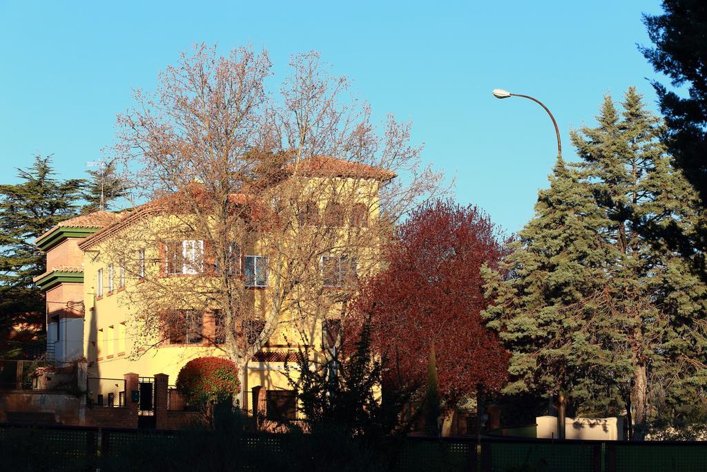 Fuente Torán Apartamentos Teruel Esterno foto