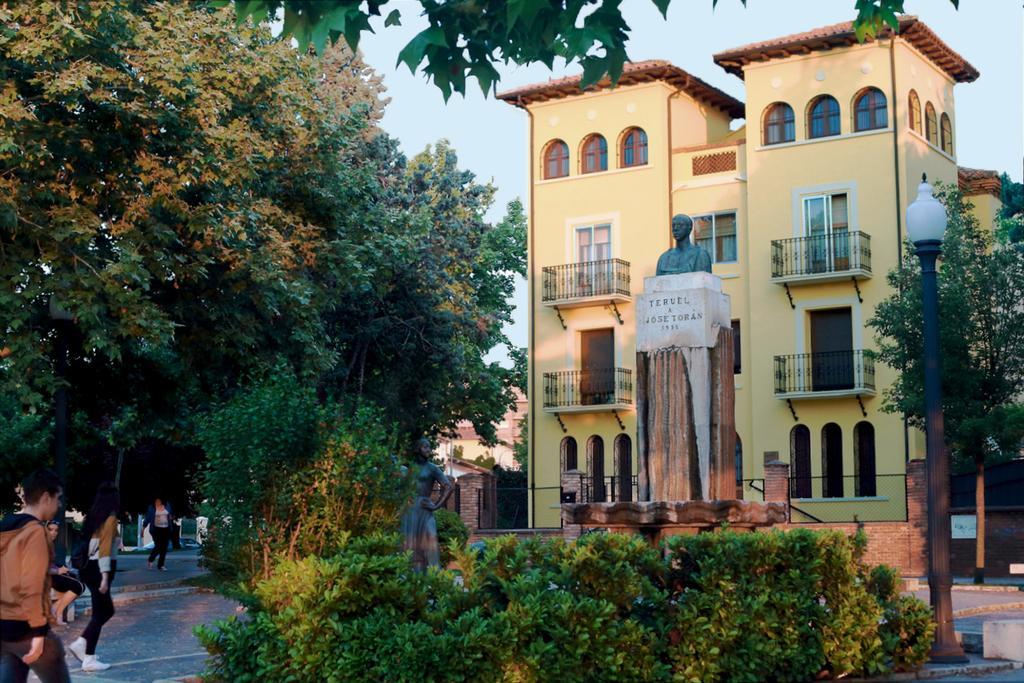 Fuente Torán Apartamentos Teruel Esterno foto