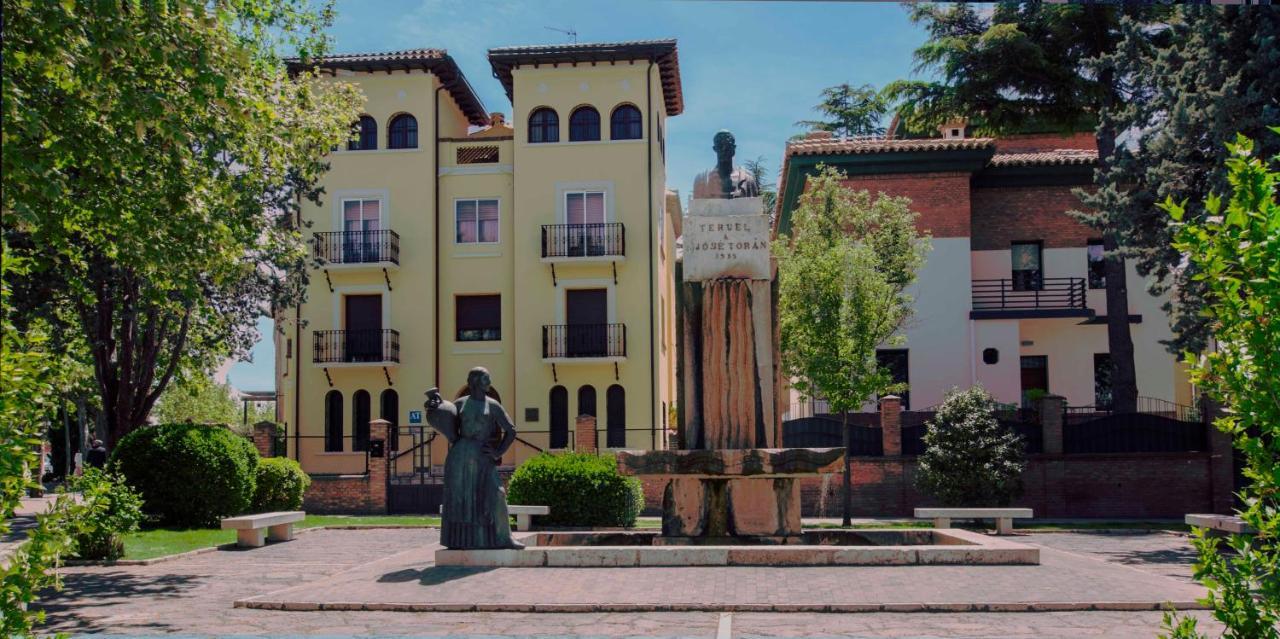 Fuente Torán Apartamentos Teruel Esterno foto
